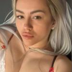 Luna, blonde Frau heute noch Sex? Bild