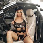 Deutsche Diana, blondes Feuer und deutsche Eleganz. Bild