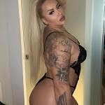 Kira, versaute deutsche Frau von 26 Jahren, ist für jegliche Art von Party zu haben. Bild